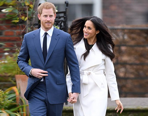 Hoàng tử Harry và hôn thê Meghan Markle trong ngày thông báo đính hôn. Ảnh: Wire Image