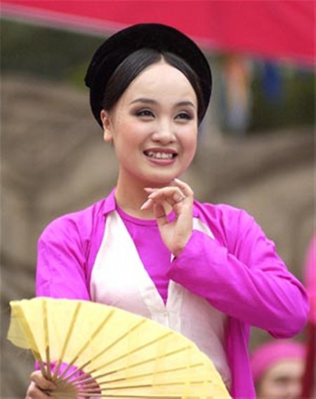 Nghệ sĩ Huyền chèo, bà xã NSƯT Tấn Minh bất ngờ trượt danh hiệu Nghệ sĩ nhân dân.