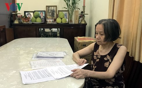 Bà Trần Thị Ngọc Nga làm đơn xin xem xét kháng nghị bản án phúc thẩm.