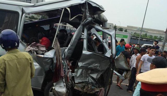 Vụ tai nạn trên cao tốc Hà Nội - Bắc Giang khiến 2 người chết, nhiều người khác bị thương. Ảnh: PV