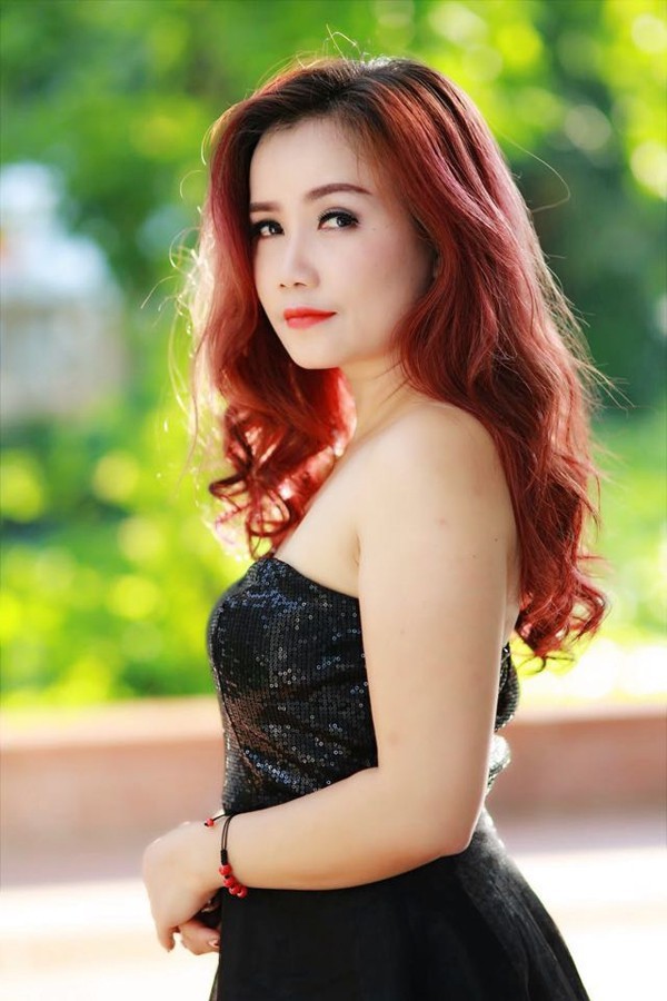 Hoàng Yến được khán giả mệnh danh là “nữ diễn viên lẳng lơ nhất màn ảnh Việt”.
