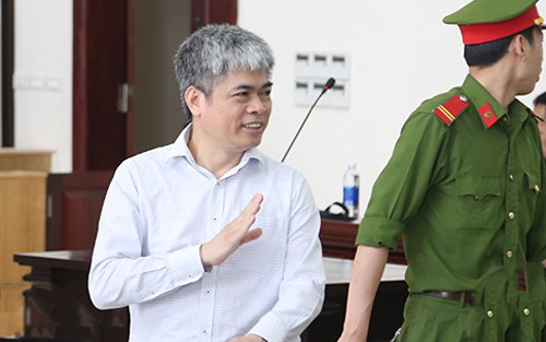 
Bị cáo Nguyễn Xuân Sơn. Ảnh: Phạm Dự
