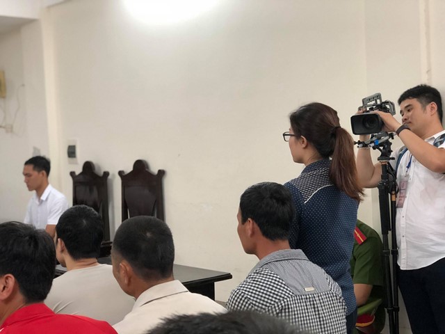 
Nguyễn Thị Phương Lan - bạn gái của Thọ sứt bị xét xử với tội danh che giấu tội phạm.
