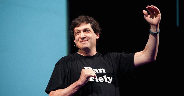 Giáo sư Dan Ariely.