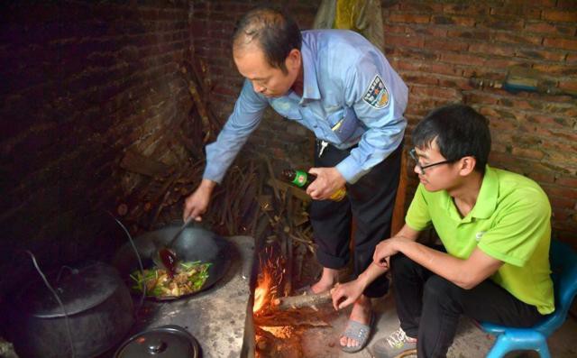 Ngoài kinh doanh gà, Hồ Phủ Quốc còn mở thêm khu nghỉ dưỡng sinh thái tại quê nhà