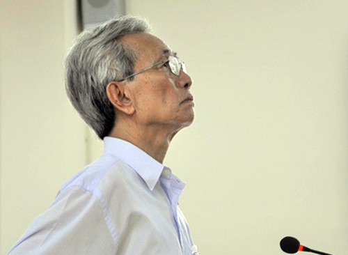 
Bị cáo Nguyễn Khắc Thủy tại phiên tòa phúc thẩm. Ảnh: NLĐ.
