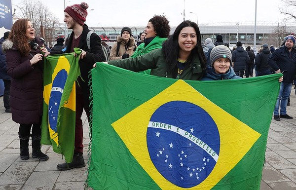 Được biết, World Cup 2018 thu hút khoảng 800.000 cổ động viên.