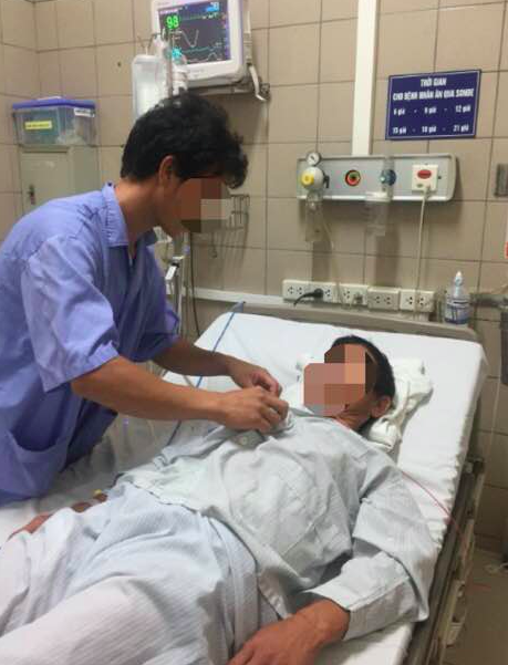 
Một bệnh nhân ngộ độc nấm cực nặng được cứu sống tại Bệnh viện Bạch Mai     (ảnh bệnh viện cung cấp).
