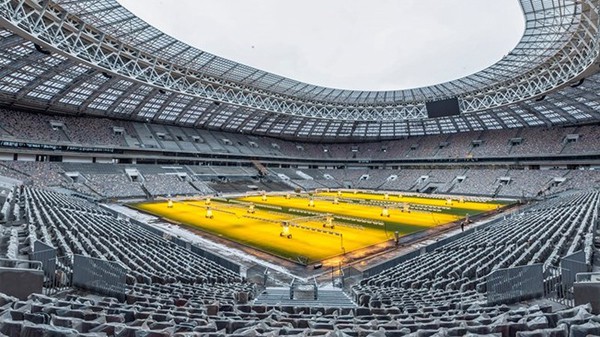 Sân vận động Luzhniki là sân vận động thể thao ở Moskva, Nga. Tổng số chỗ ngồi của nó là 81.000 chỗ, tất cả đều được bảo hiểm (nâng cấp). Sân vận động là một phần của Khu liên hợp Thể thao Olympic Luzhniki, nằm ở quận Khamovniki của thành phố Okrug Hành chính Trung tâm Moskva. Cái tên Luzhniki xuất phát từ các đồng cỏ lũ lụt uốn khúc sông Moskva, nơi sân vận động được xây dựng, dịch là The Meadows.