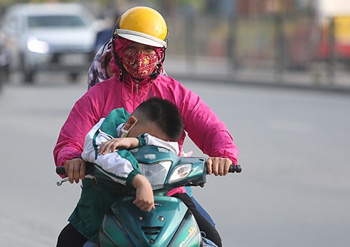 Hà Nội hai ngày giữa tuần 19-20/6 sẽ xuất hiện nắng nóng, nhiệt độ cao nhất lên 36 độ C. Ảnh: Ngọc Thành.