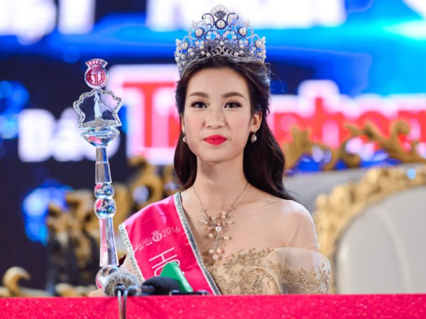 Nhan sắc khi đăng quang của Hoa hậu Việt Nam 2016, Đỗ Mỹ Linh.