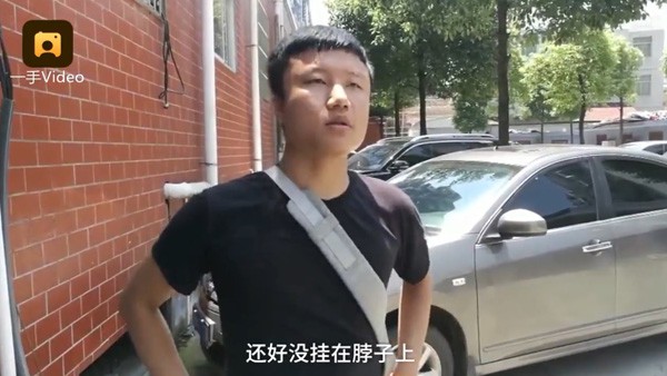 Người nhện Zhang Xin. Ảnh: Pear Video. 