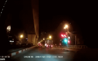 photo-0-15313784669911741474430.gif