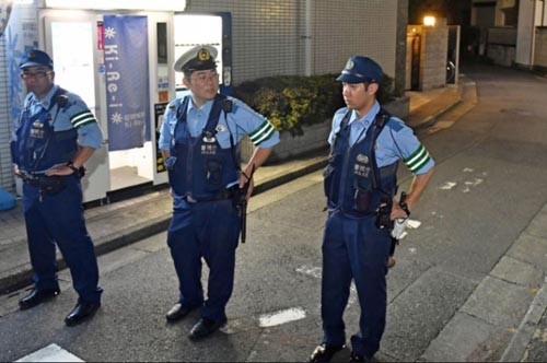 Cảnh sát Nhật tại hiện trường phát hiện 5 thi thể ở quận Edogawa, Tokyo. Ảnh: Kyodo News.