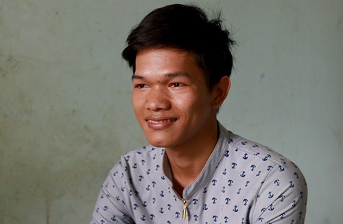 Hà Manh, nam sinh đạt 9,25 điểm môn Văn mơ ước học du lịch. Ảnh: Xuân Ngọc.