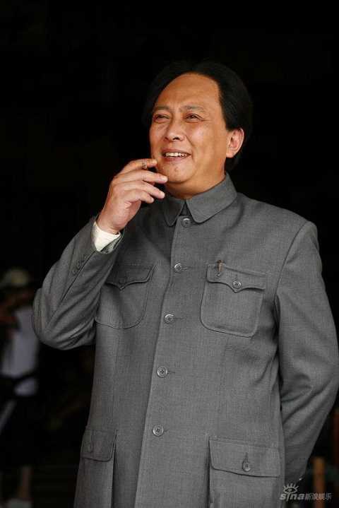 Sau này ông còn nhiều lần vào vai Mao Trạch Đông, trong đó có tác phẩm do chính ông đạo diễn năm 2001.