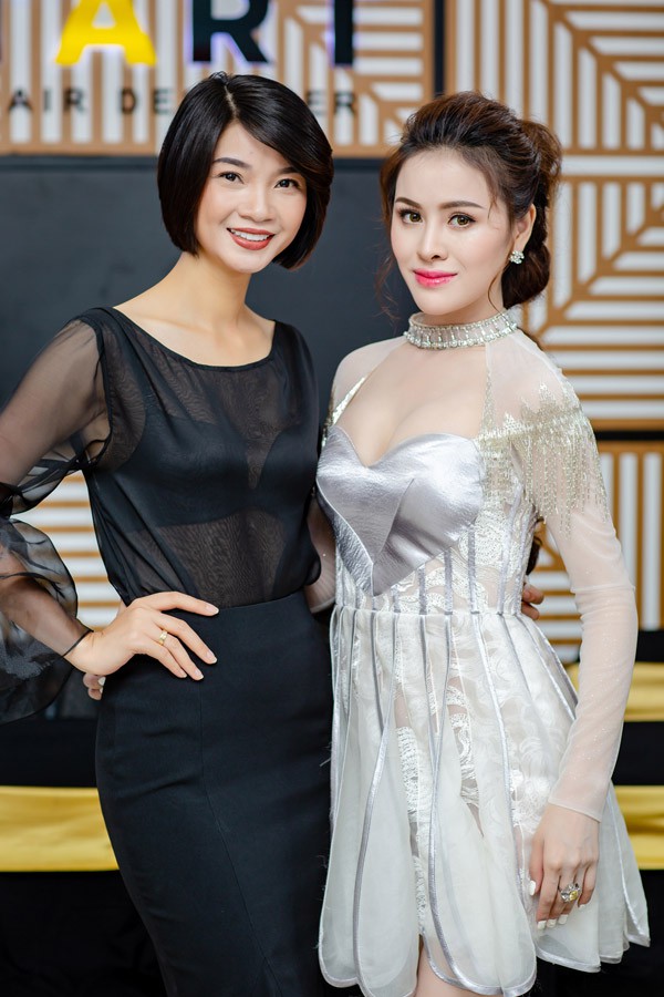 Thư Dung, Á hậu 2 Miss Eco International 2018, đến chúc mừng người chị lấn sân kinh doanh.