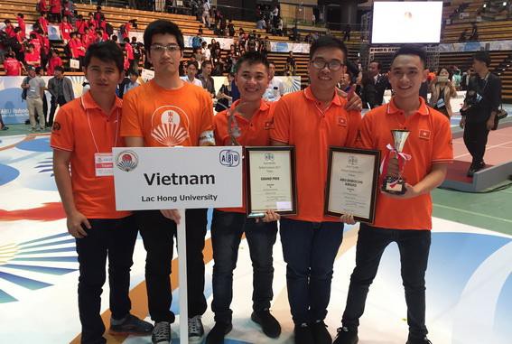 Đại học Lạc Hồng là ngôi trường mơ ước dành cho ai có ước mơ công nghệ với đội tuyển Robocon Việt Nam