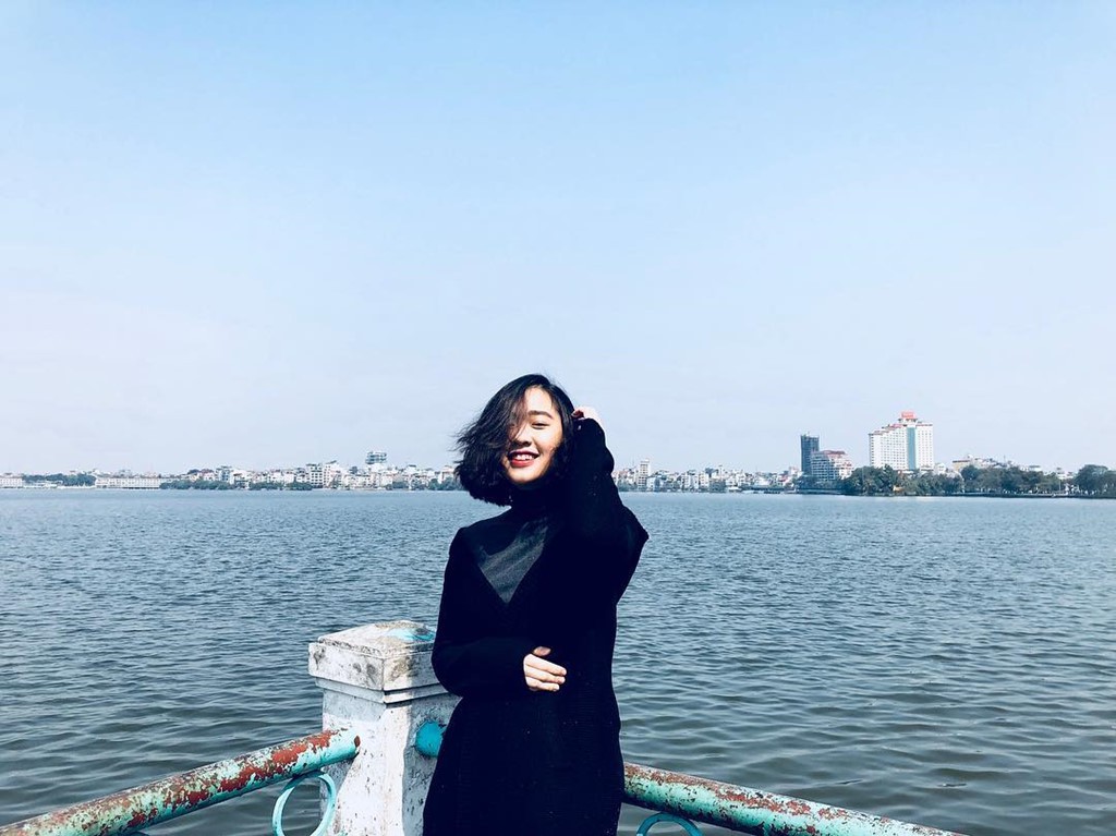 Bất ngờ hơn khi trong câu chuyện kể, Hà My tiết lộ cô đã giảm hơn 20kg trước khi tham gia cuộc thi Hoa hậu Việt Nam 2018. Thời điểm hè năm 2017, Hà My nặng 83kg. Vì bị chê béo và không tự tin mỗi lần xuất hiện với bạn bè nên My đã quyết tâm giảm cân. “Lúc đó, em chưa nghĩ tới chuyện sẽ thi Hoa hậu hay bất cứ cuộc thi nhan sắc nào đâu”- Hà My cười hiền.