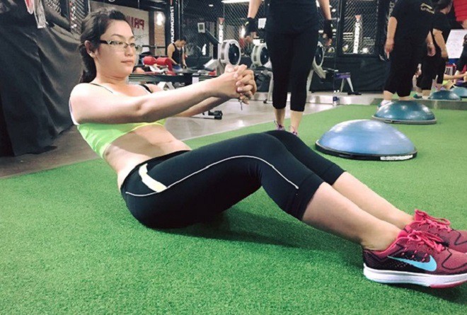 Sau đó, nhờ luyện tập và ăn kiêng, Ánh Minh còn nặng 53kg, số đo hình thể đã được cải thiện thành 89-63-95 (cm).