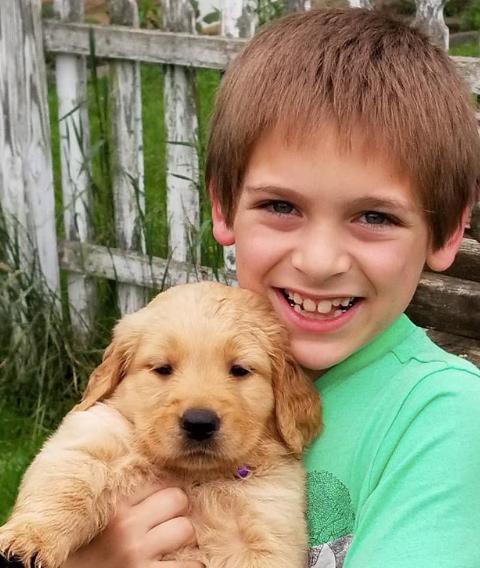 Cậu bé Peyton Foster, 9 tuổi.