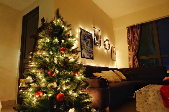 Dù là ngày Tết hay Giáng sinh thì căn hộ của Băng Di lúc nào cũng trông rất ấm cúng.