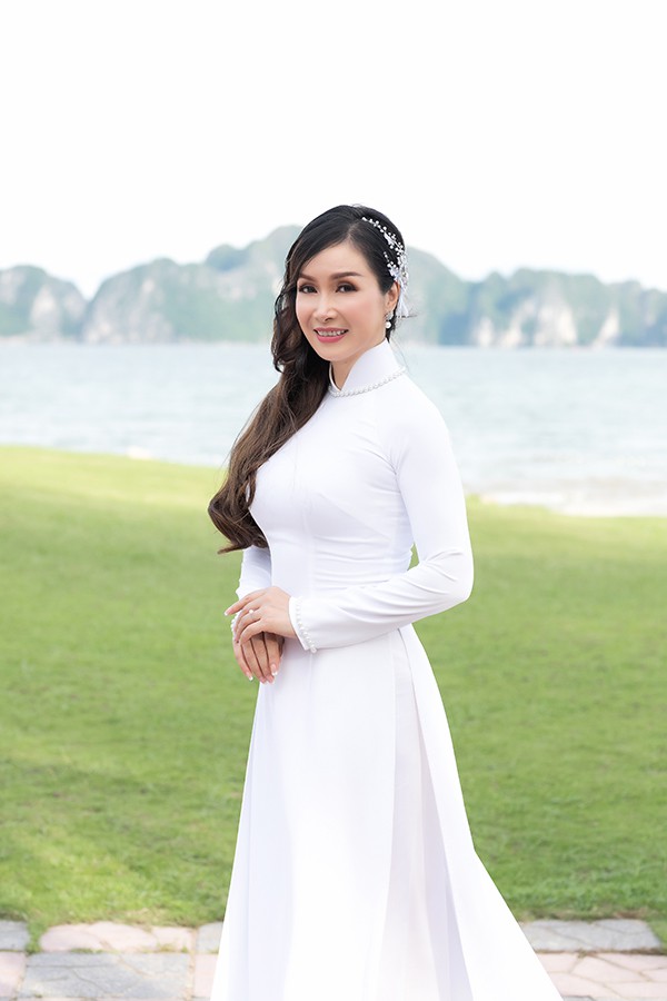 Hoa hậu Bích Phương tại buổi họp mặt kỷ niệm 30 năm cuộc thi Hoa hậu Việt Nam diễn ra tại Hạ Long tháng 8/2018.
