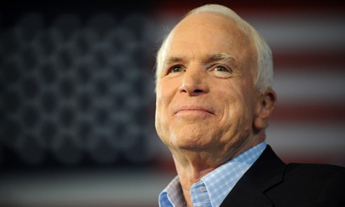 John McCain tại Michigan tháng 9/2008. Ảnh: AFP.