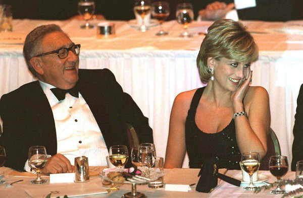 Bữa tiệc Manhattan năm 1995 là cơ duyên giúp Donal Trump gặp gỡ Công nương Diana