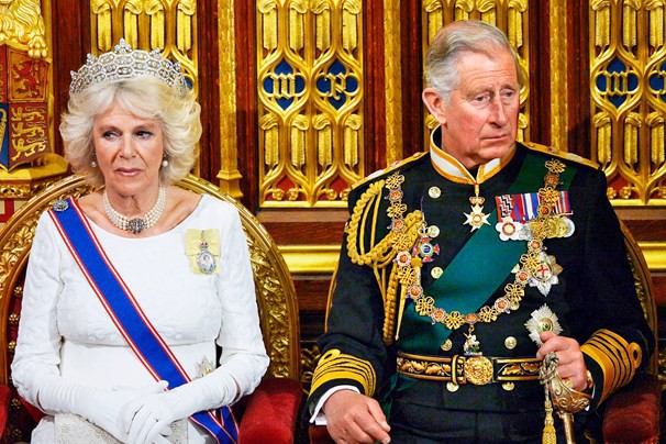 Cuộc hôn nhân giữa Thái tử Charles và bà Camilla không được Nữ hoàng Anh tán thành.