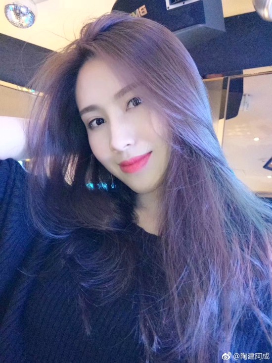 Diễn vi&ecirc;n Trương Ngộ T&igrave;nh.