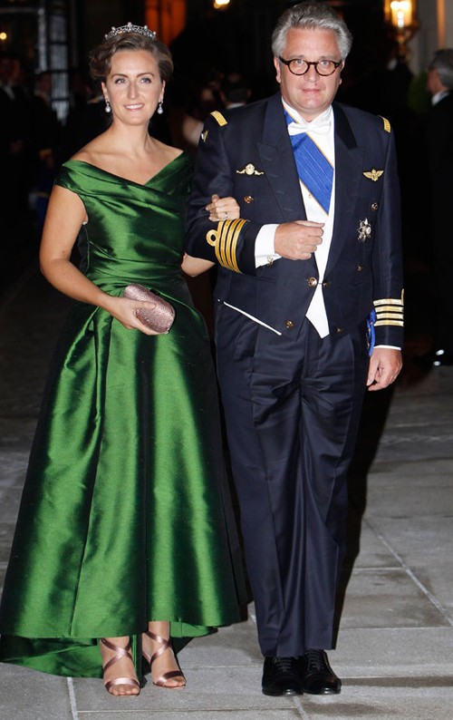 Hoàng tử Laurent và Công nương Claire dự tiệc cưới của Thái tử Guillaume ở Luxembourg hồi tháng 10/2012.