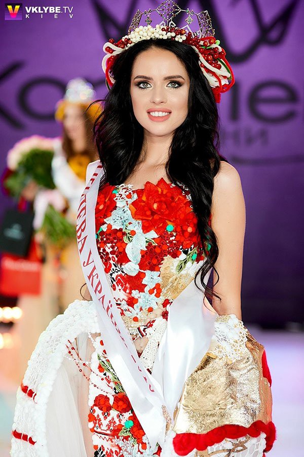 Hoa hậu Hòa bình Ukraine, Yana Laurinaichute năm nay 26 tuổi sẽ đại diện cho quốc gia Đông Âu này tới Myanmar tranh tài vào tháng 10 tới.