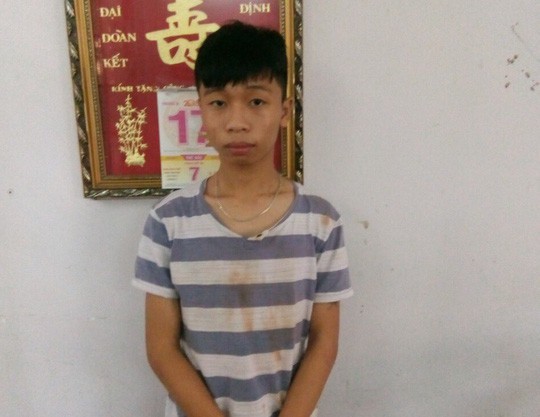 Nghi can Nguyễn Trung Hiếu tại cơ quan công an (Ảnh: Người lao động)