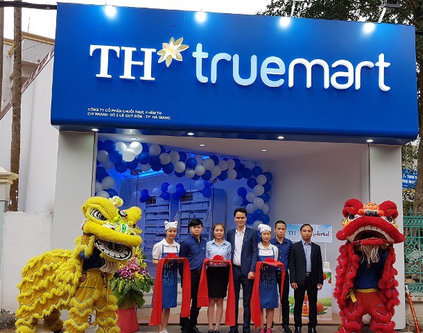 
Ngày 30/12/2017, Tập đoàn TH khai trương cửa hàng TH true mart đầu tiên tại Hà Giang.
