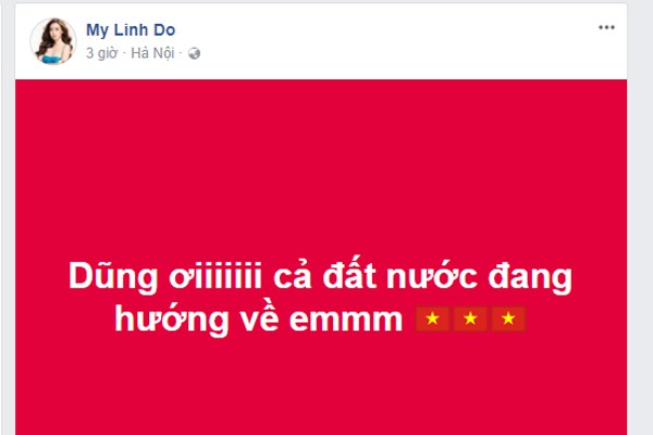 
Hoa hậu Việt Nam cũng không cưỡng nổi được tài năng của thủ môn Bùi Tiến Dũng.
