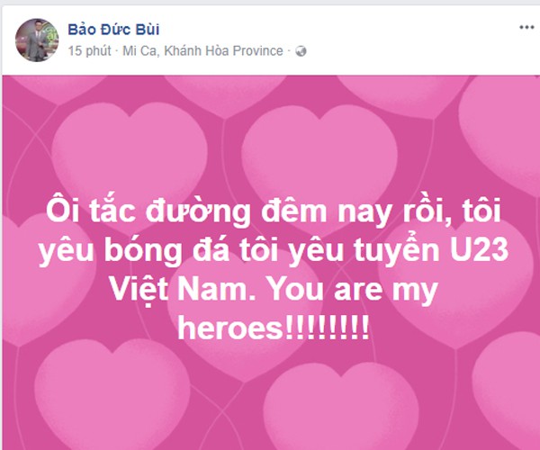 
Nhiều khán giả đã vỡ òa trong hạnh phúc chiến thắng trong đó có MC Đức Bảo và rất nhiều nghệ sĩ khác.
