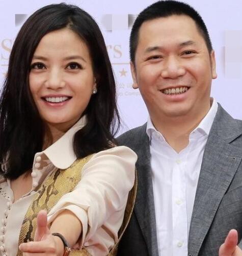 Triệu Vy và chồng, thương gia Huỳnh Hữu Long.