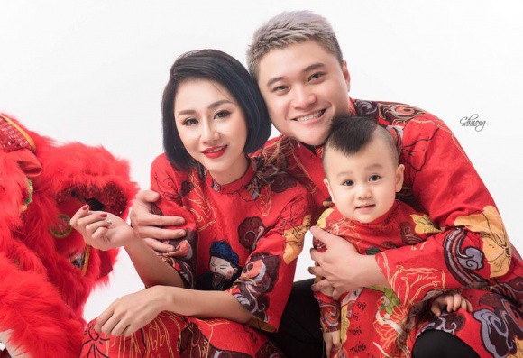 Ca sĩ Duy Khánh và vợ tái hợp sau thời gian ly thân.