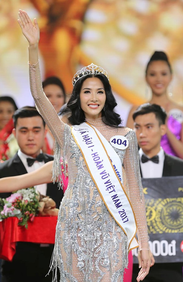 Gia cảnh nghèo khó của 3 người đẹp Hoa hậu Hoàn vũ Việt Nam 2017