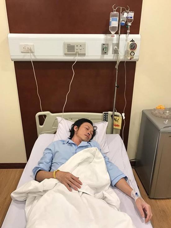 Cách đây không lâu, Hoài Linh khiến khán giả và đồng nghiệp được một phen hốt hoảng vì bất ngờ nhập viện vào giữa đêm.