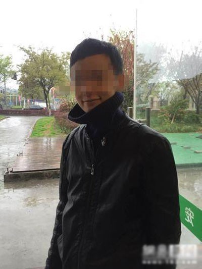 Vóc dáng và khuôn mặt của Qian giống hệt đàn ông khiến Wang không hề nghi ngờ.