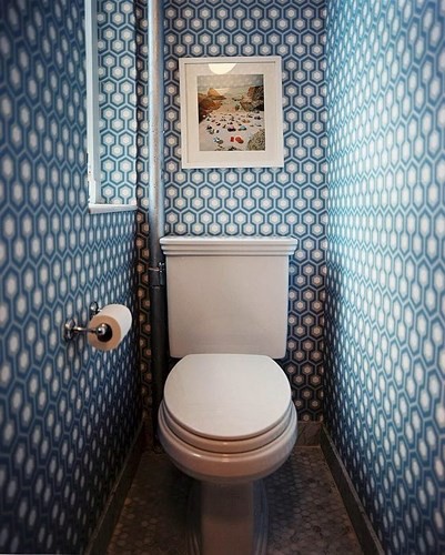 Sử dụng chi tiết trang trí nhỏ: Hình nền trang trí nhà vệ sinh nhỏ, có độ dày vừa đủ để bao phủ không gian có thể đánh lừa thị giác, mang đến sự rộng rãi.