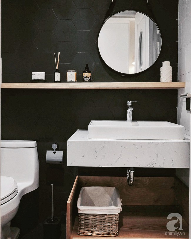 Góc của chậu rửa.