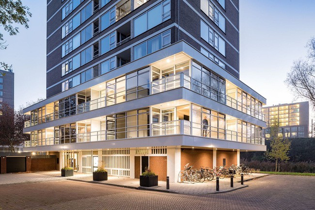 Biến những căn hộ cũ thành những tòa nhà sang trọng với thiết kế không gian thoáng đãng.