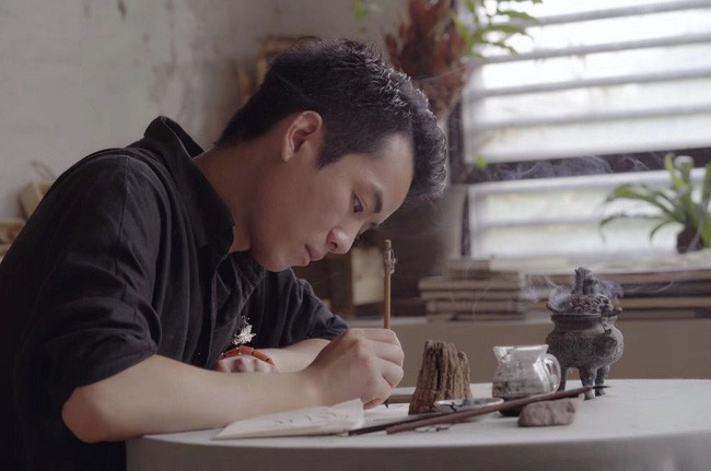 Anh chàng yêu thích hội họa, thiên nhiên.