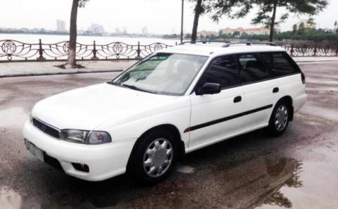 Một chiếc Subaru đời 1998 được quảng c&aacute;o l&agrave; BMW của Nhật Bản với gi&aacute; chưa đến 70 triệu đồng