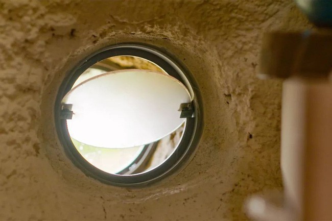 Đây cũng là những vị trí mang gió, hút ẩm cho ngôi nhà.