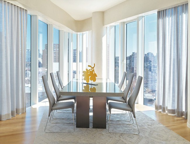 Nhờ thiết kế sáng tạo này mà căn phòng của gia đình luôn ngập tràn ănh sáng.