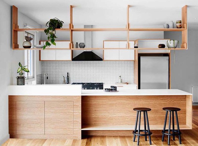 Nhưng dù thế nào đi chăng nữa thì công thức gam màu trắng chủ đạo + gỗ tự nhiên sáng màu luôn đem đến cho gia đình bạn không gian nhà bếp tuyệt vời nhất.